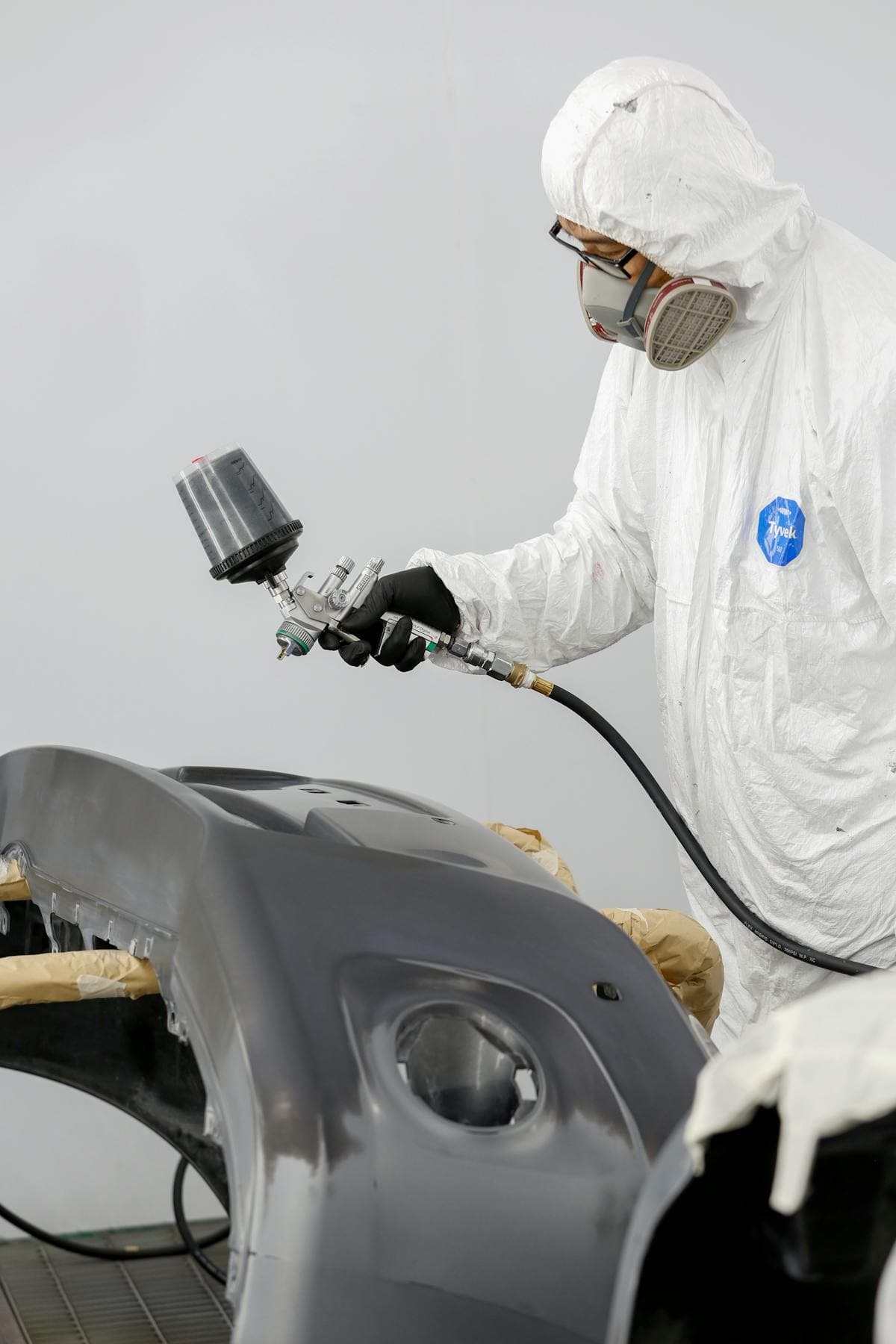 Automotive 2K topcoat — spray booth